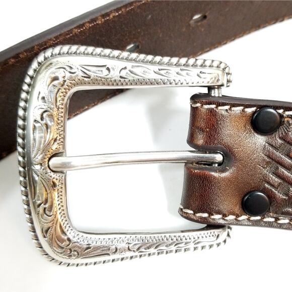 New Cavenders full grain leather star concho western belt 36